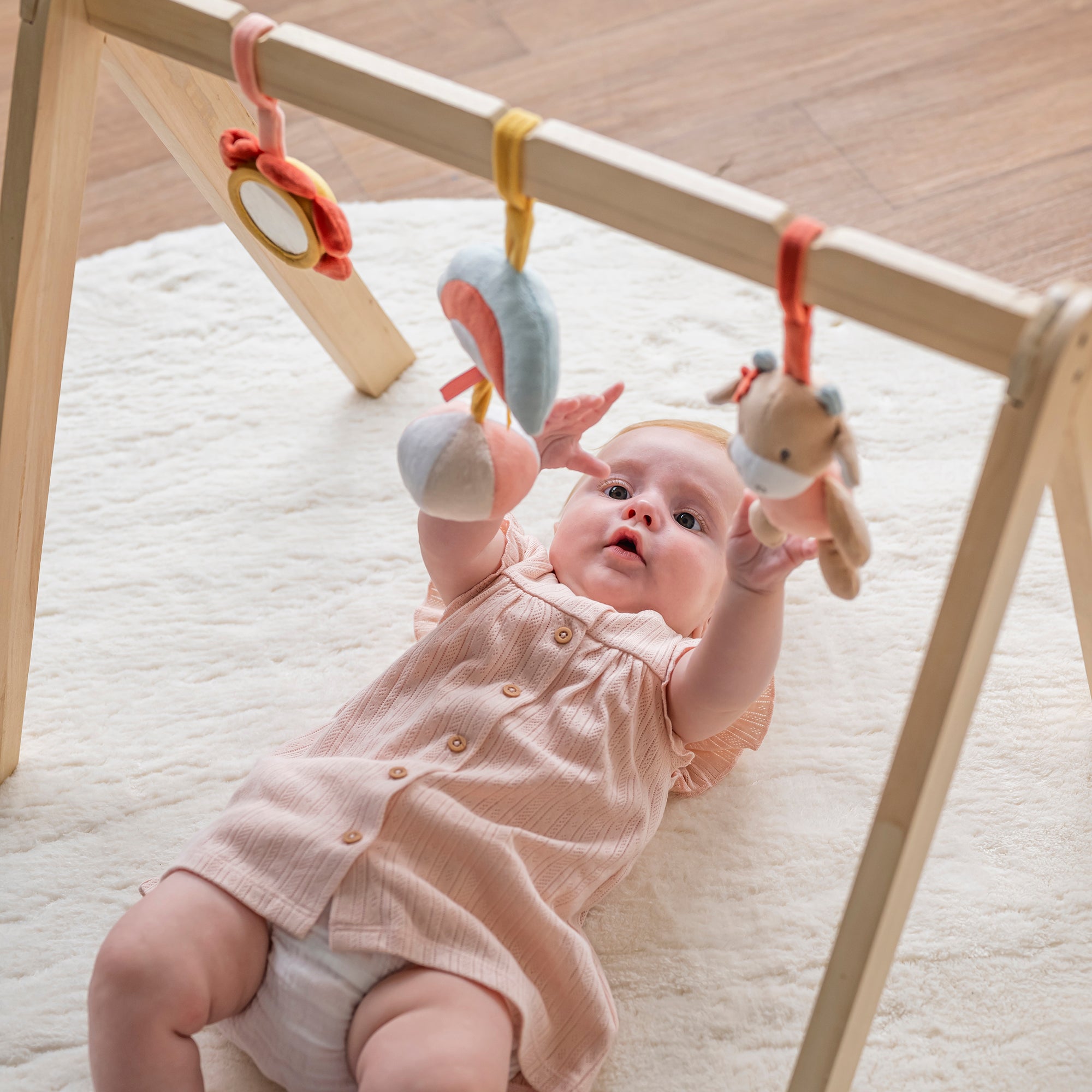 AlixFurniture Arche en Bois avec Jouets Mila, Lana et Zoe