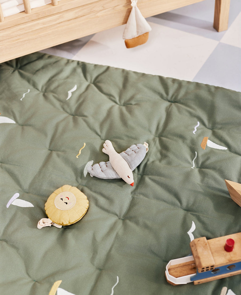 AlixFurniture Tapis d'éveil  Meri, Sailboats