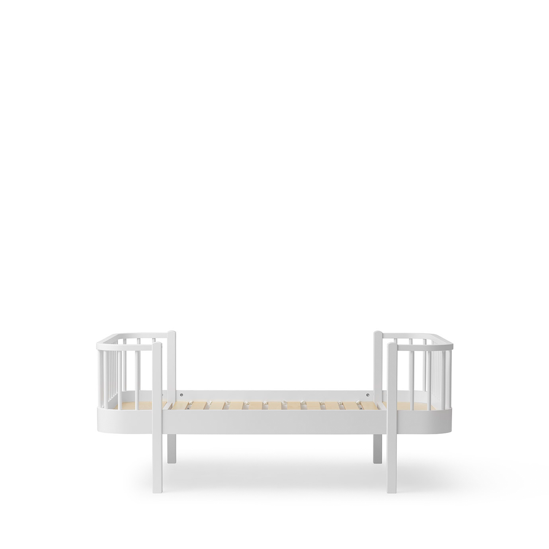 AlixFurniture Lit Junior en Chêne – Confort Sécurisé pour les Premiers Pas vers l’Autonomie