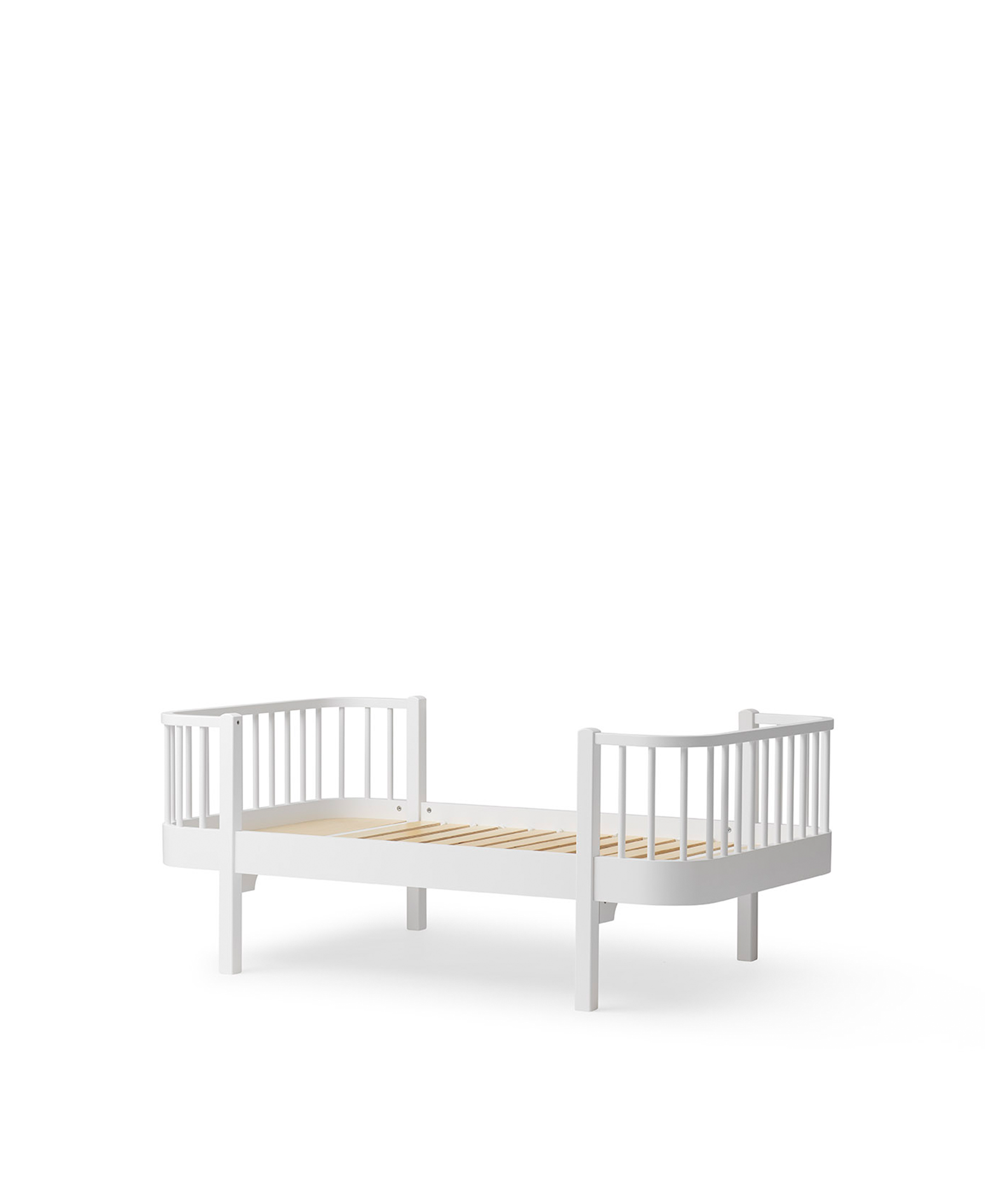 AlixFurniture Lit Junior en Chêne – Confort Sécurisé pour les Premiers Pas vers l’Autonomie