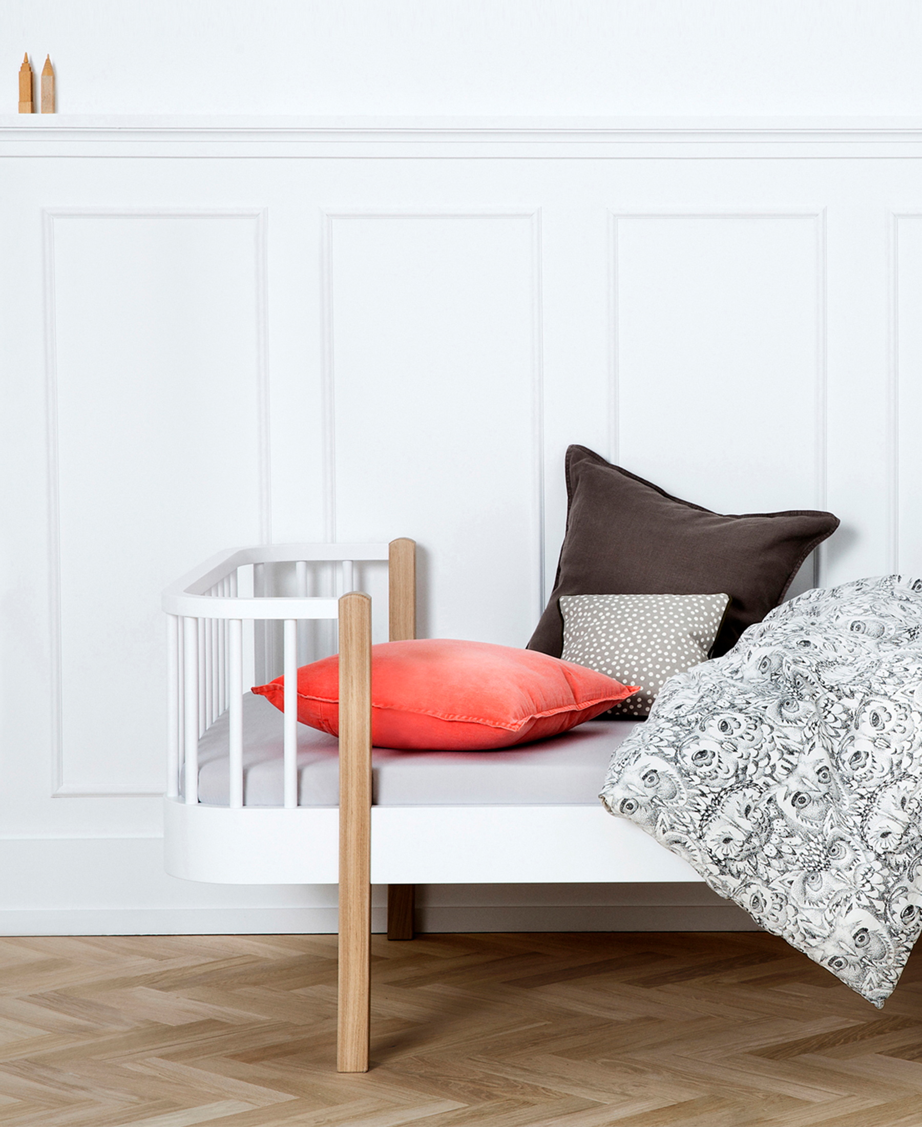 AlixFurniture Lit Wood Original – Élégance Naturelle en Blanc et Chêne