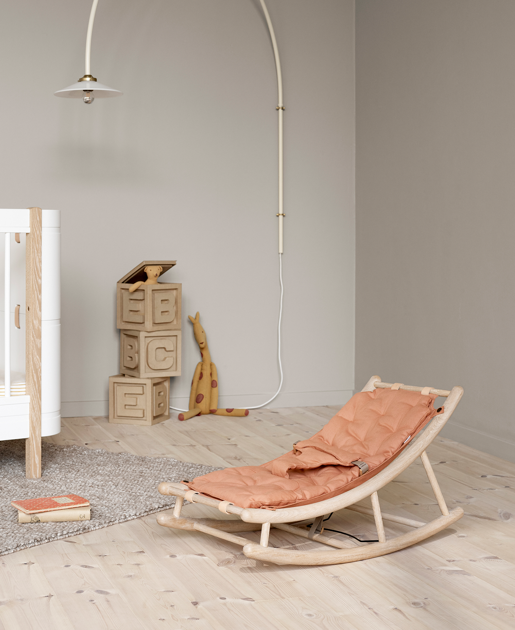 AlixFurniture Transat Bébé & Enfant Wood Chêne Caramel Élégant