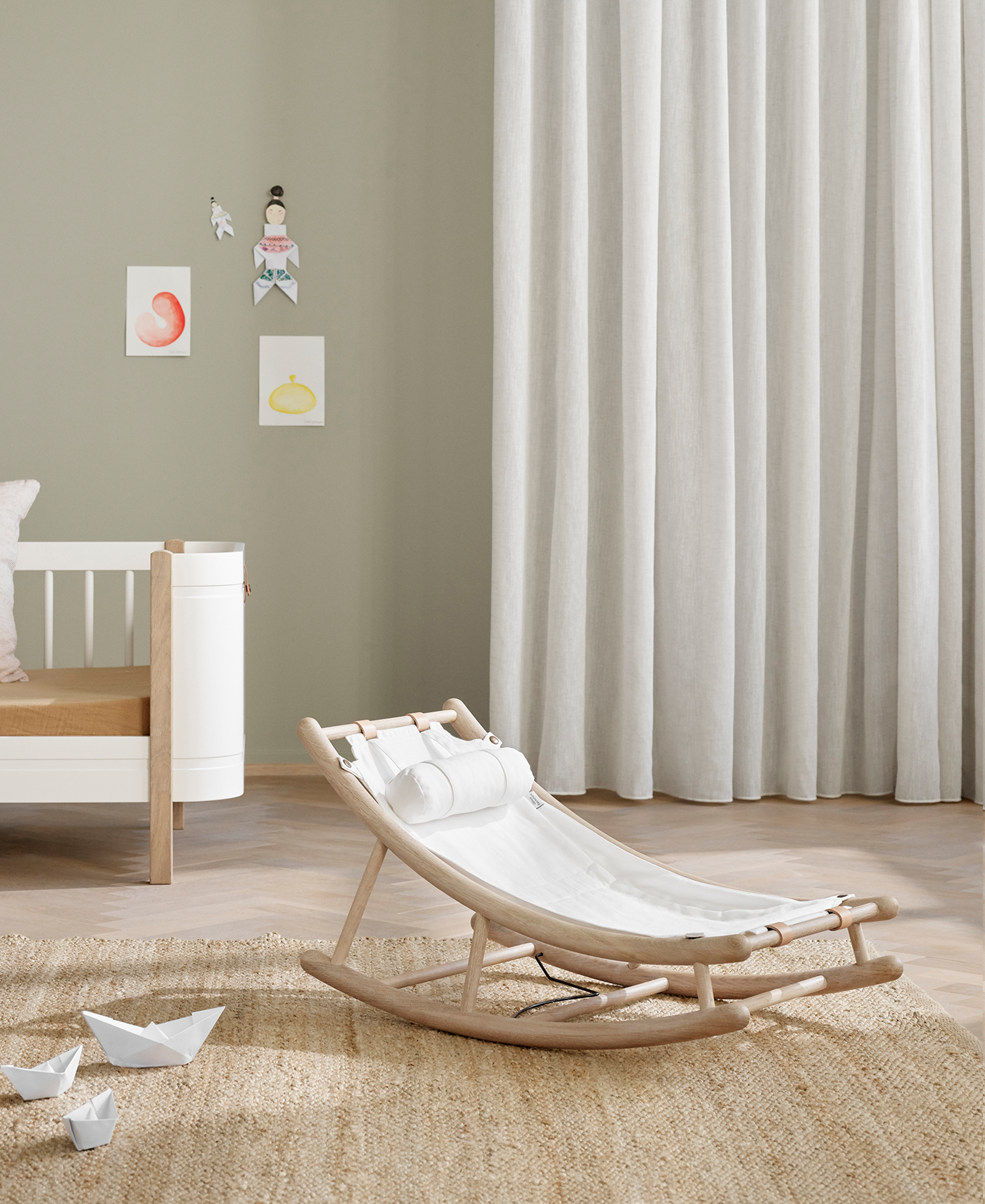 AlixFurniture Chaise À Bascule Évolutive Pour Bébé Et Enfant En Chêne Blanc Élégante