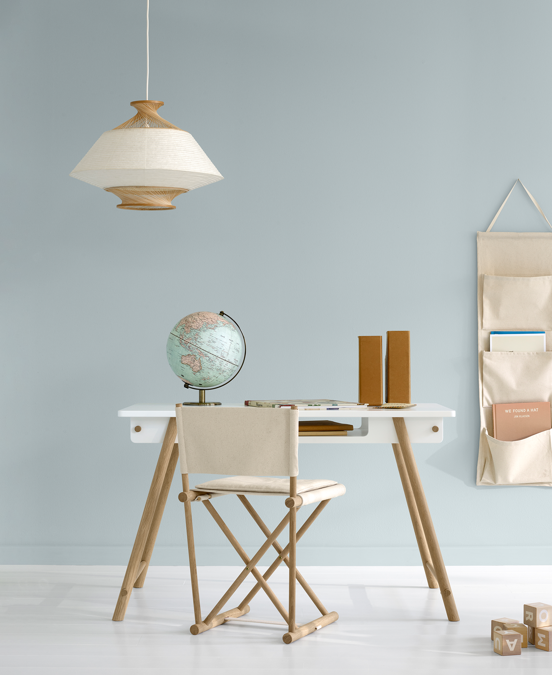 AlixFurniture Bureau créatif, réglable en hauteur, combinaison parfaite de blanc et de chêne