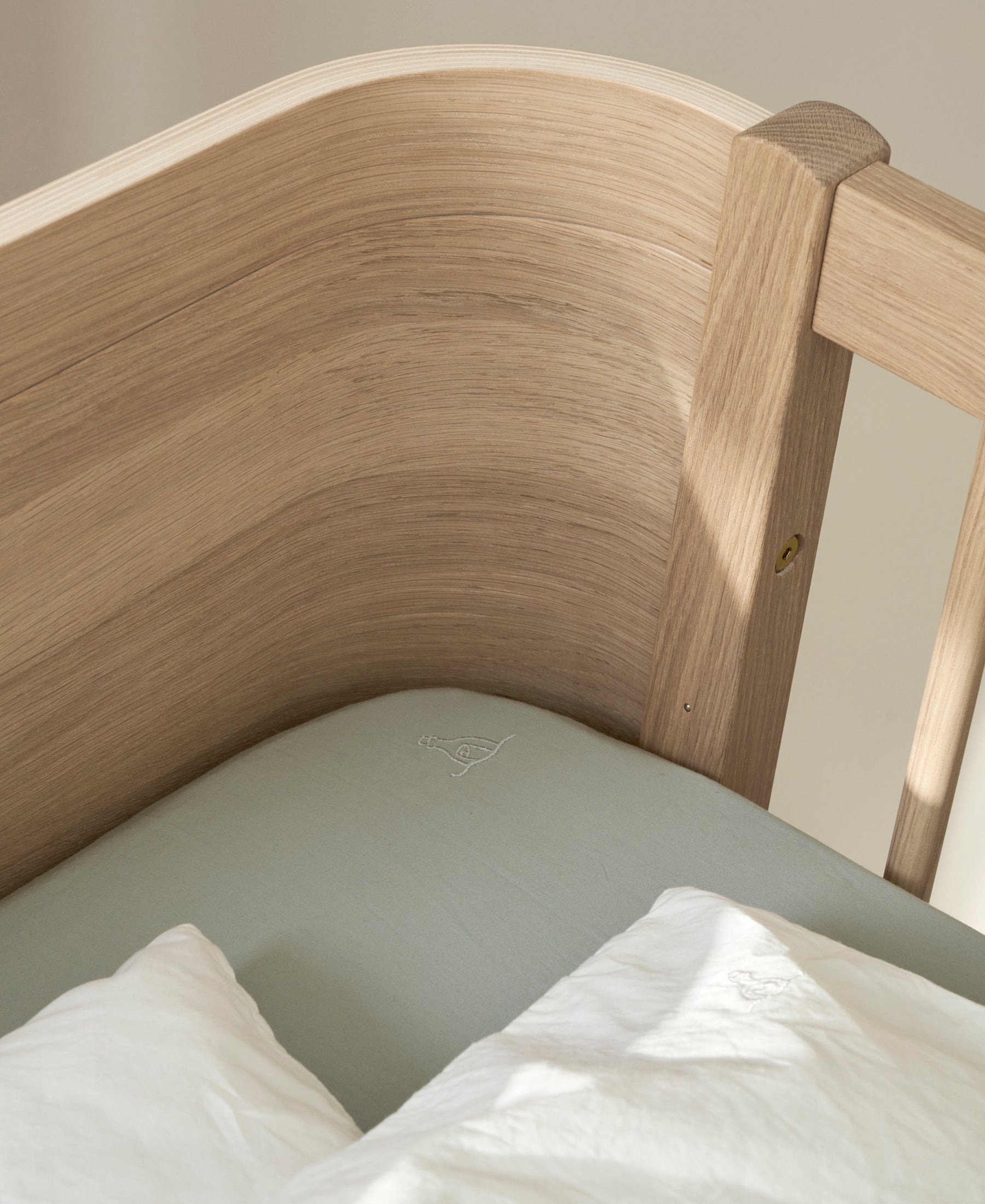 AlixFurniture Lit superposé mi-haut , chêne