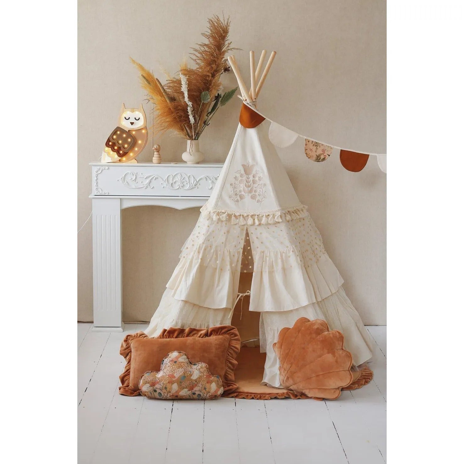 AlixFurniture Tente Tipi Boho Élégante Avec Volants Et Broderies Raffinées