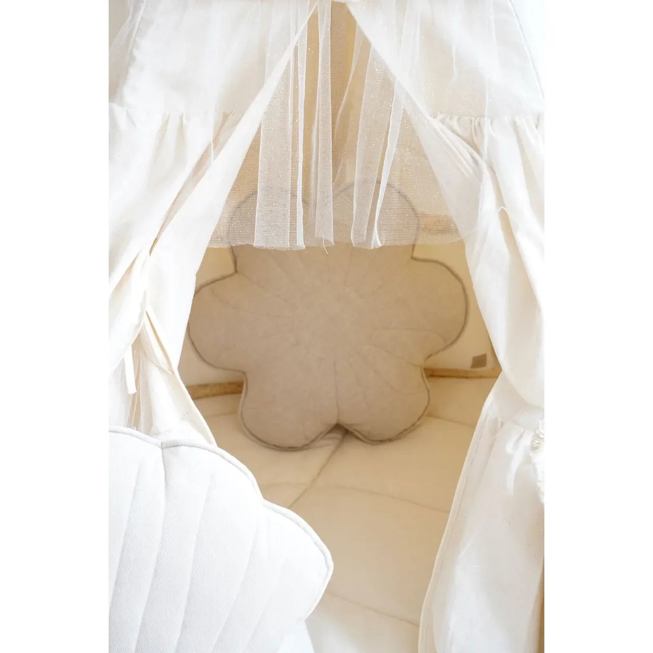 AlixFurniture Tente Tipi Boho Élégante Avec Volants Et Broderies Raffinées