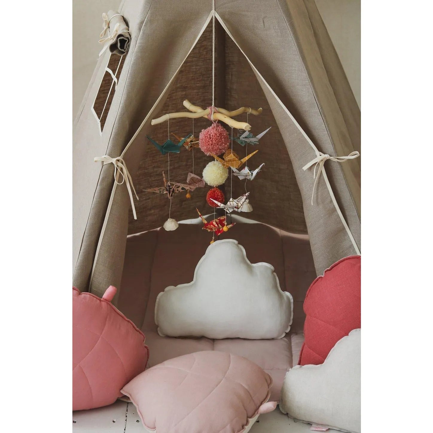 AlixFurniture - Tente tipi et tapis  Lin naturel  en coton et lin, design élégant et structure stable