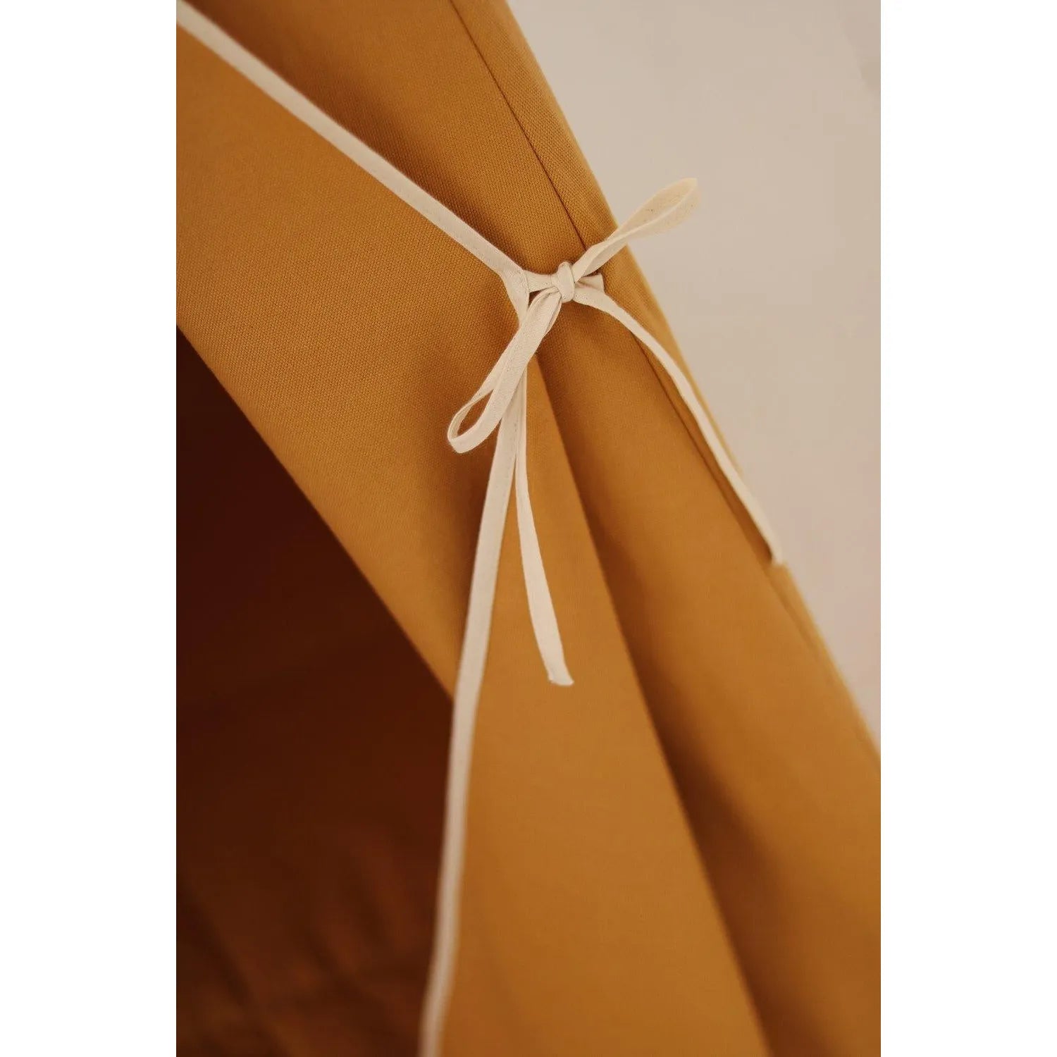 AlixFurniture Autumn Vibes” en coton naturel – Jeu et détente aux couleurs de l’automne