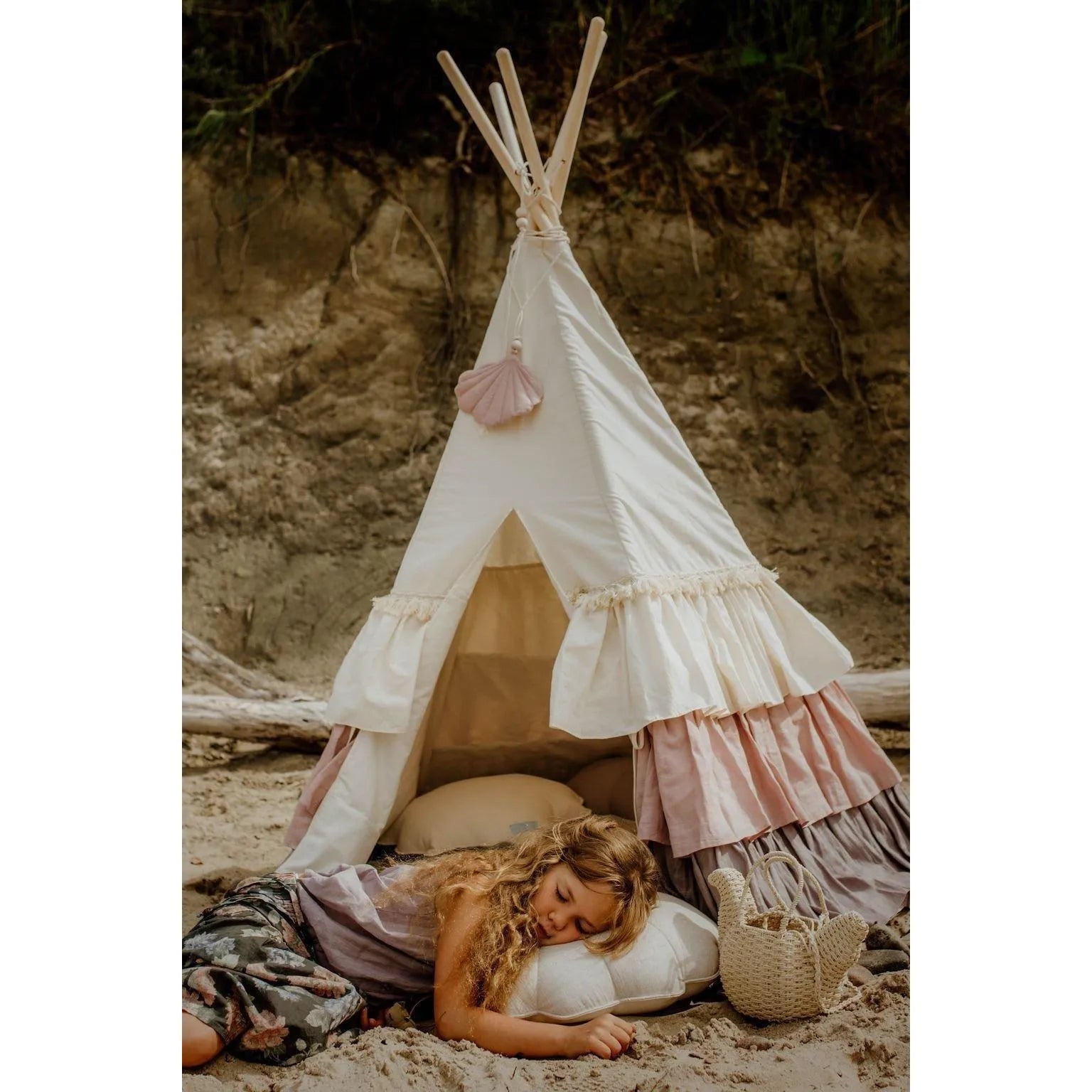 AlixFurniture Tipi Enfant à Volants avec Tapis Matelassé