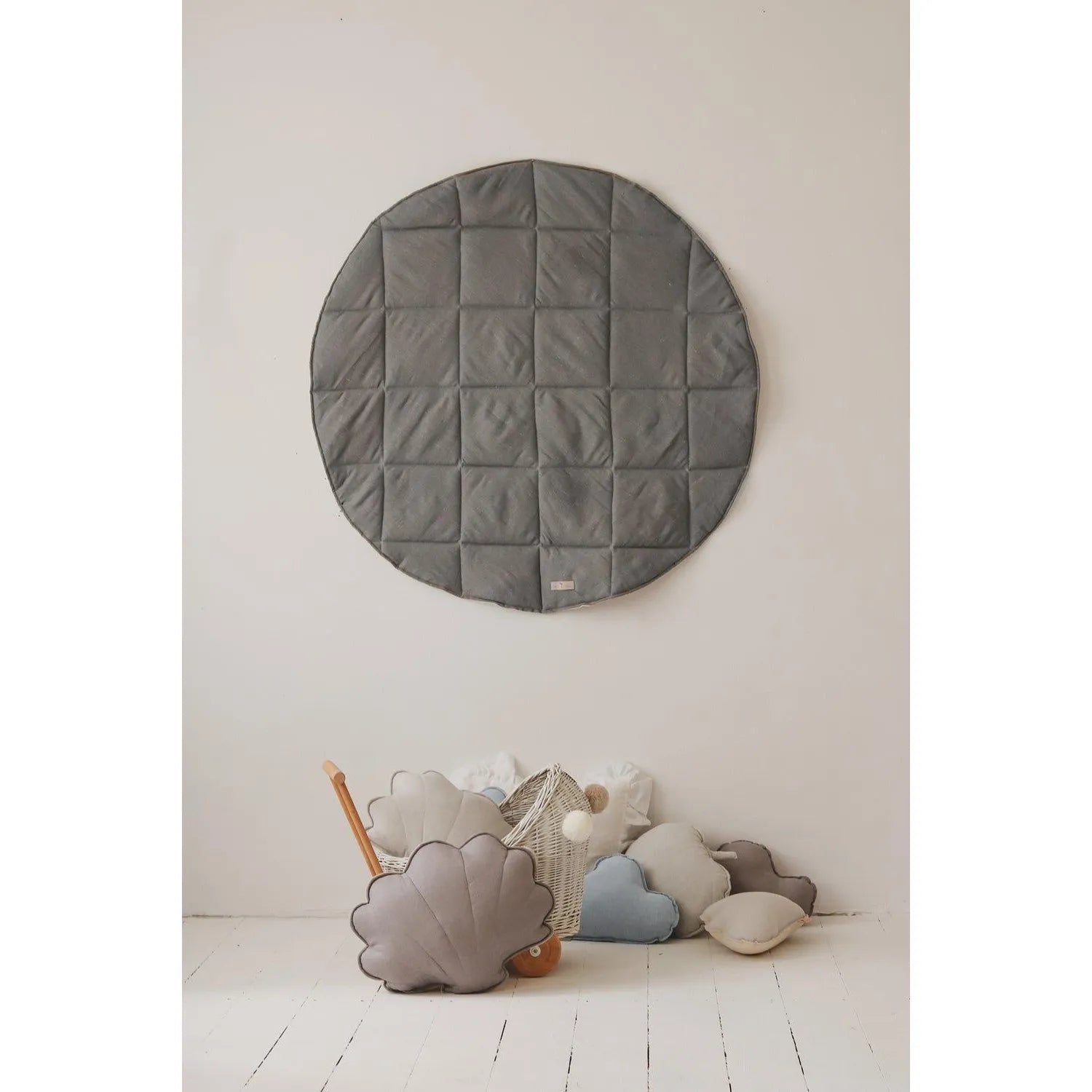 AlixFurniture - Tipi  Tente Grise avec pompons et tapis, design élégant en coton et structure stable