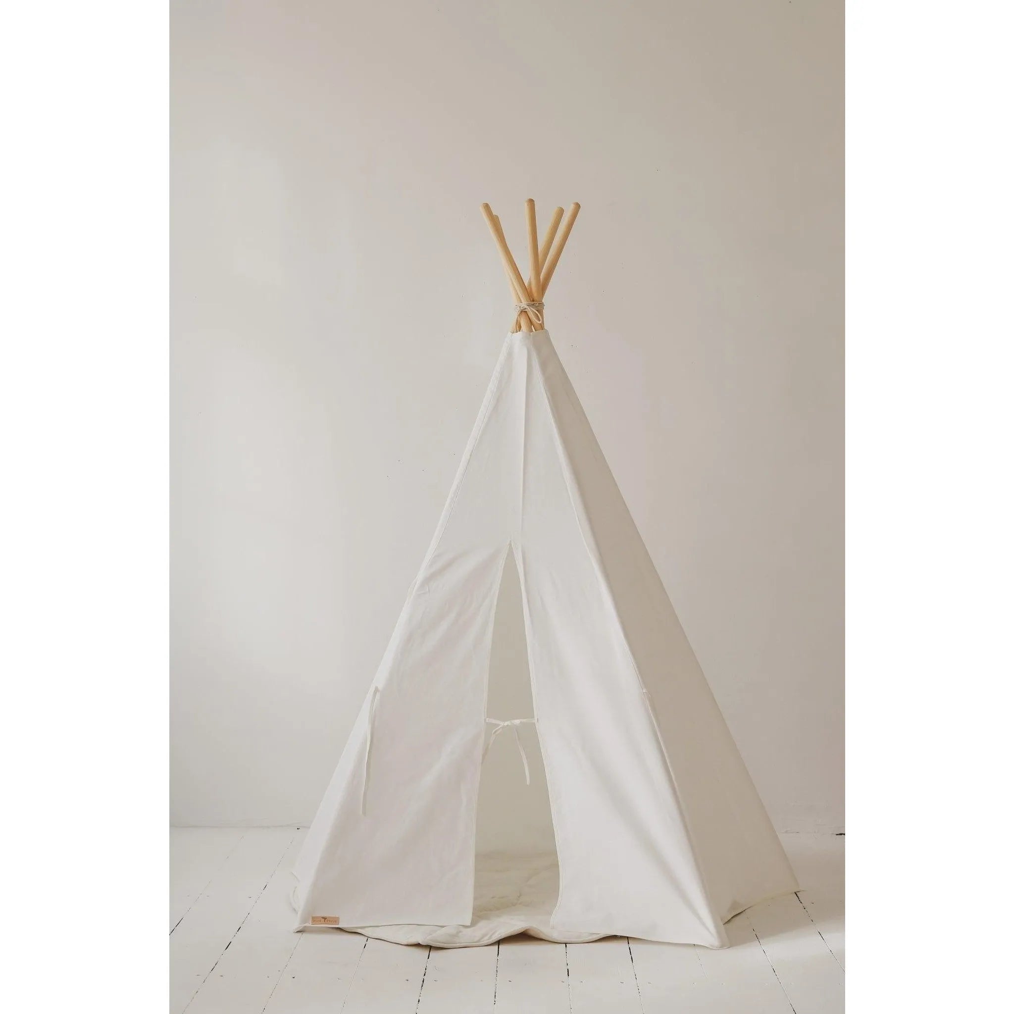 AlixFurniture Ensemble tipi blanc avec tapis feuille confortable